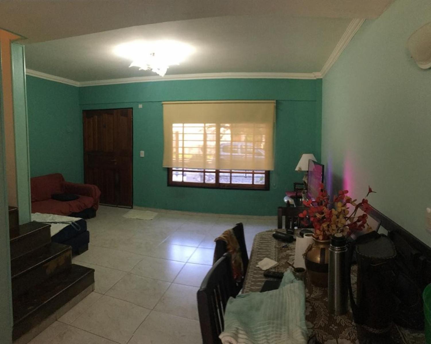 CONESA 633 · Morón — foto 5