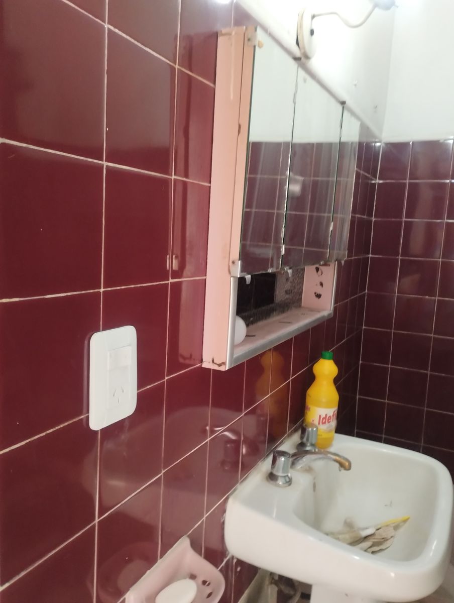 33 Orientales y Gervasio Méndez · Almirante Brown — foto 23