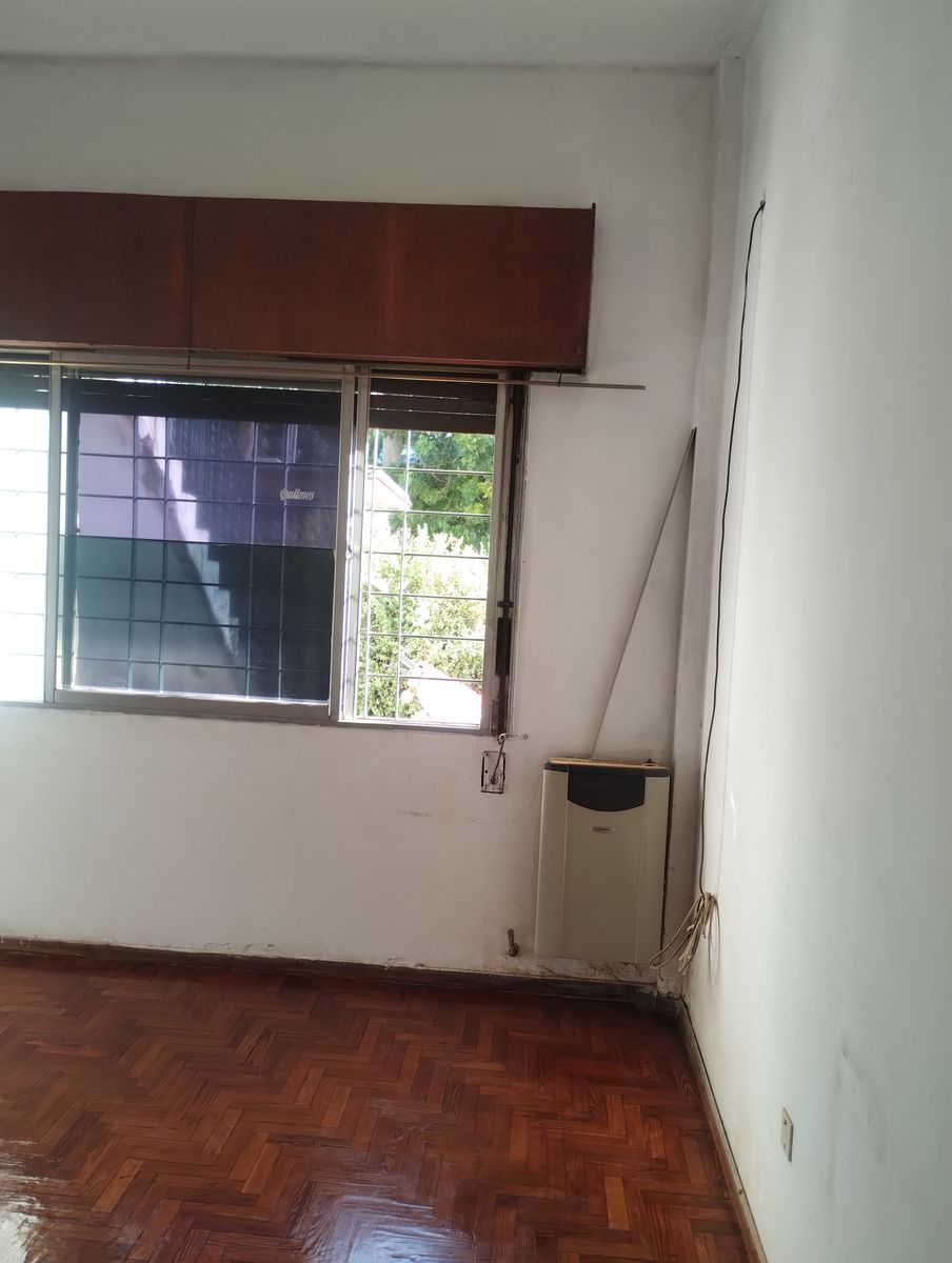 33 Orientales y Gervasio Méndez · Almirante Brown — foto 8