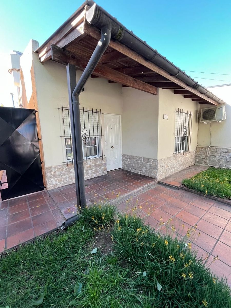Muy linda casa a 300 metros de estación y corredor MUÑIZ