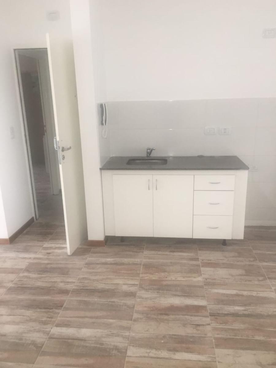 Irigoin 1100 · San Miguel — foto 3