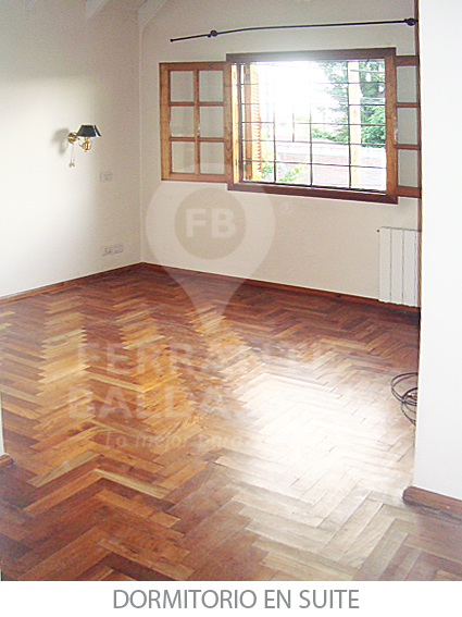 Carlos Pellegrini al 1200 · Almirante Brown — foto 12