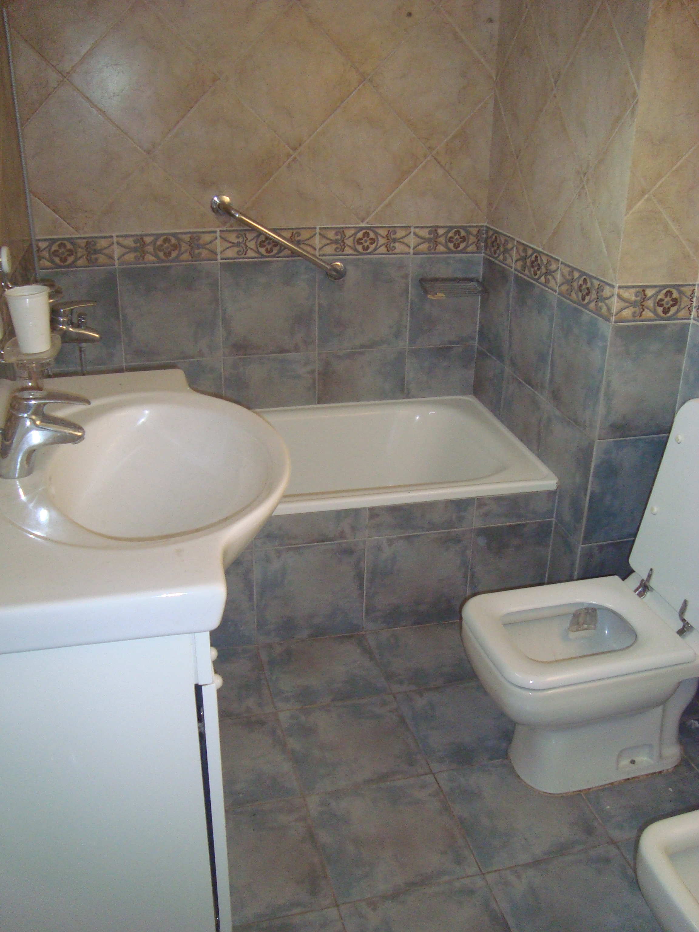 Carlos Pellegrini al 1200 · Almirante Brown — foto 14