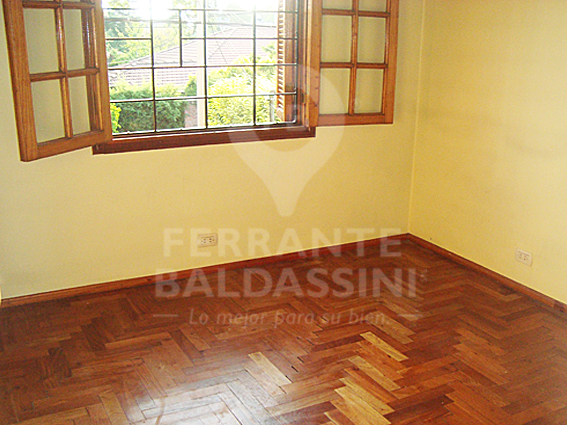 Carlos Pellegrini al 1200 · Almirante Brown — foto 9