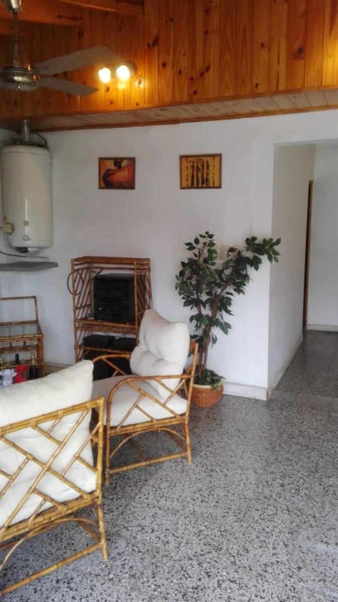 Juan Jufre 300 · Hurlingham — foto 3