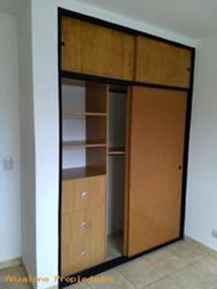 CORONEL THORNE 924 · La Matanza — foto 4