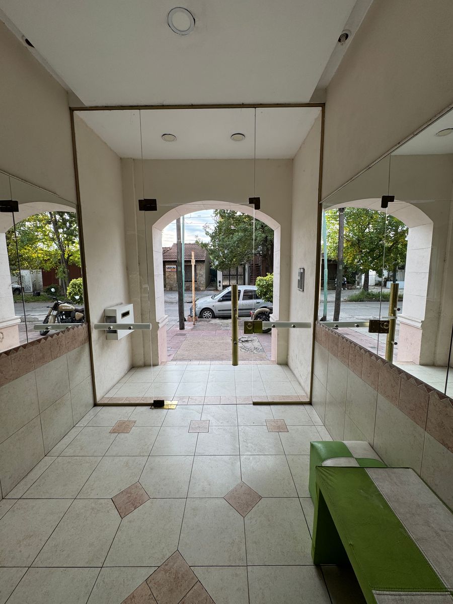 Pueyrredon 751 · Lomas De Zamora — foto 3