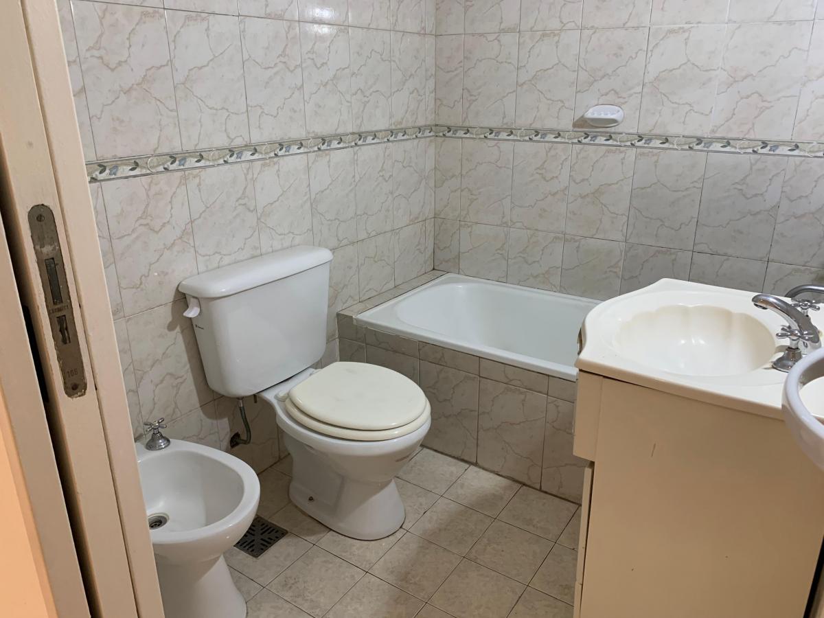 PORTELA 184 · Lomas De Zamora — foto 9