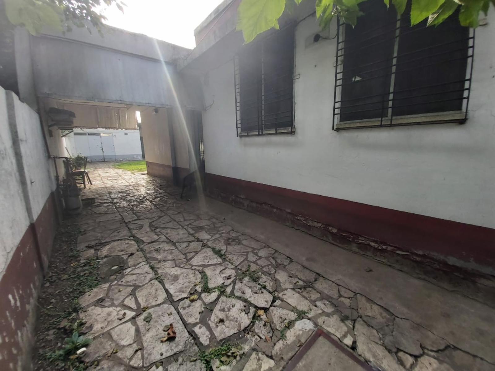 JULIAN PORTELA 1200 · Morón — foto 15
