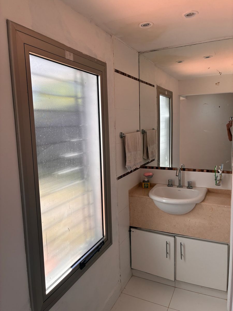 EN VENTA CASA 3 DORMITORIOS AMOBLADA EN LA SALA · Capital — foto 19