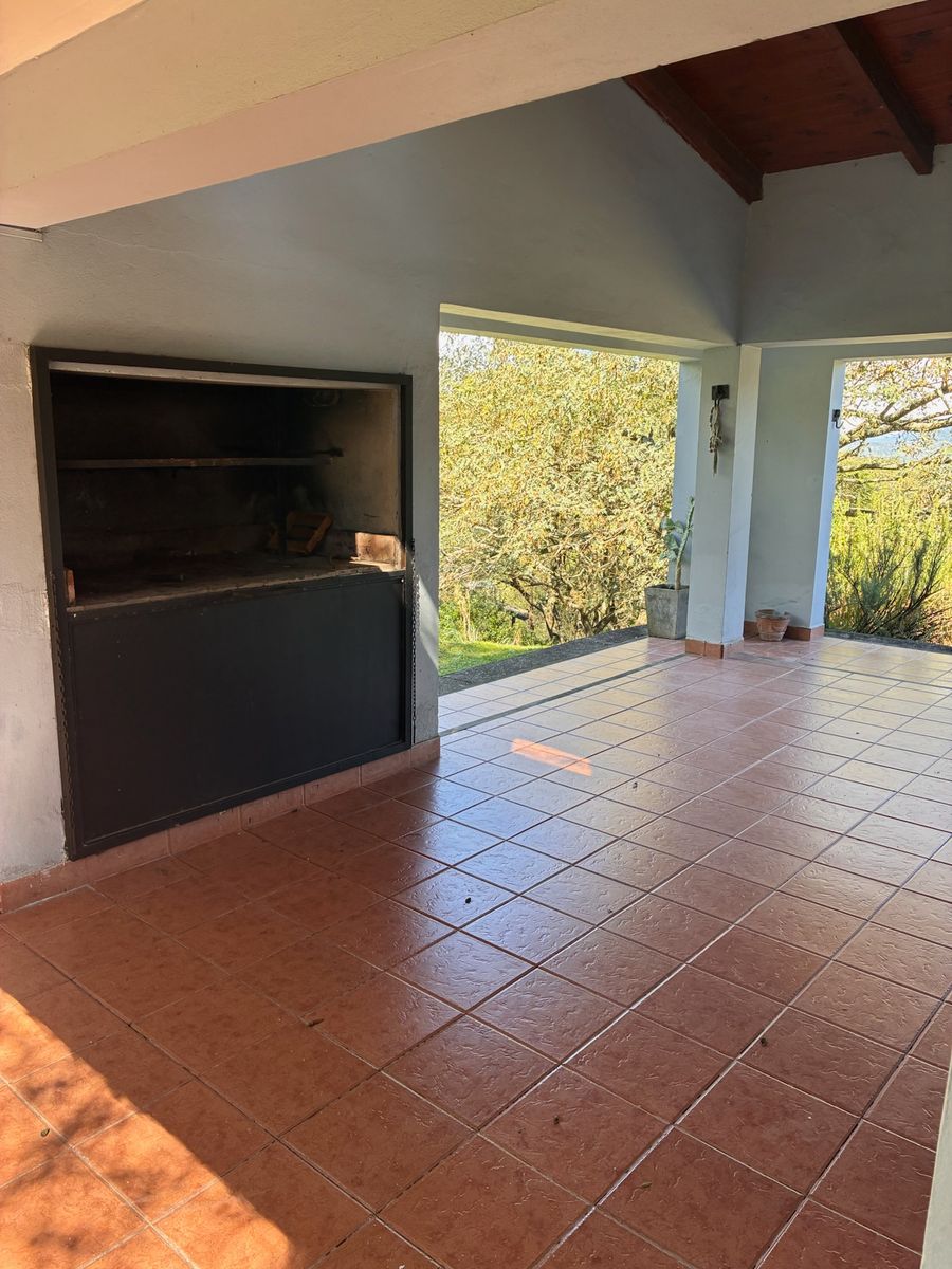 EN VENTA CASA 3 DORMITORIOS AMOBLADA EN LA SALA · Capital — foto 4