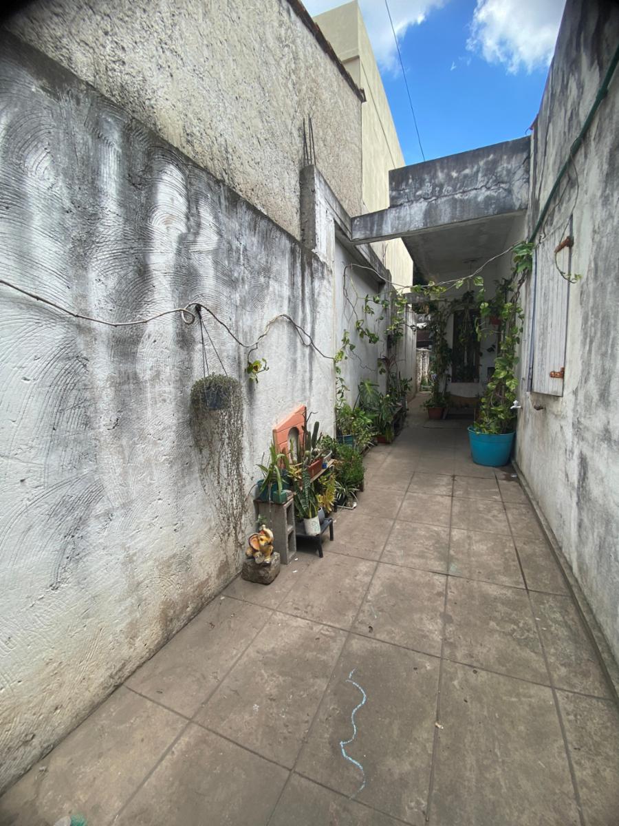 Aguero 631 · Morón — foto 3