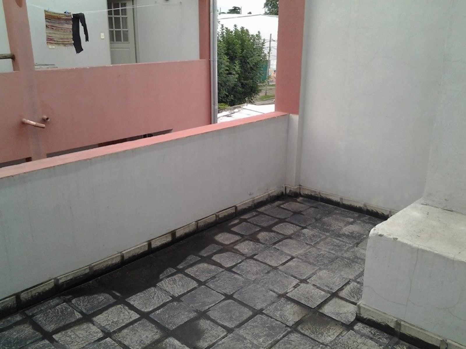 Hipolito Irigoyen 1180 · Pilar — foto 10