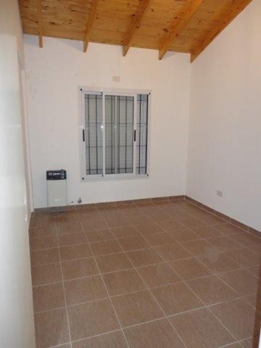 SANTA FE 1264 · Esteban Echeverría — foto 6