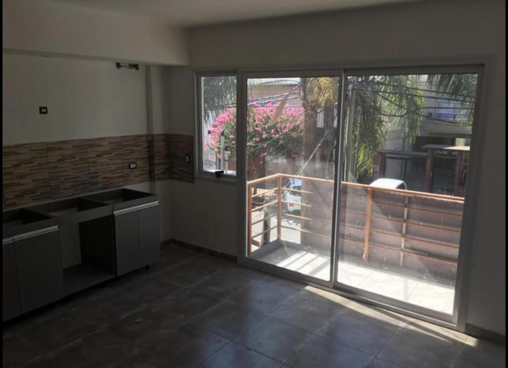 SANTA FE 900 · Morón — foto 4