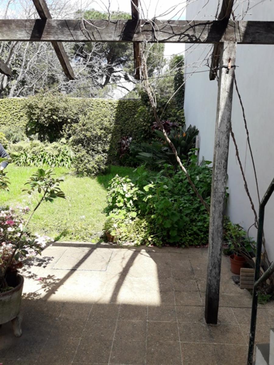 ARAOZ 50 CASA DE 4 AMBIENTES SOBRE LOTE 8,66 X 34,64 · Lomas De Zamora — foto 18