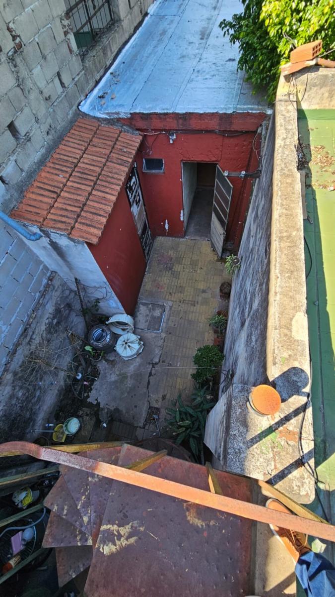 Laureana Ferrari 435 · Morón — foto 5