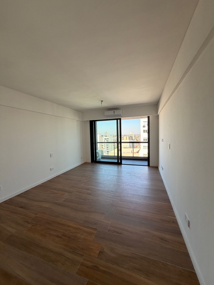 Av. Hipolito Yrigoyen 6041 · Lanús — foto 14