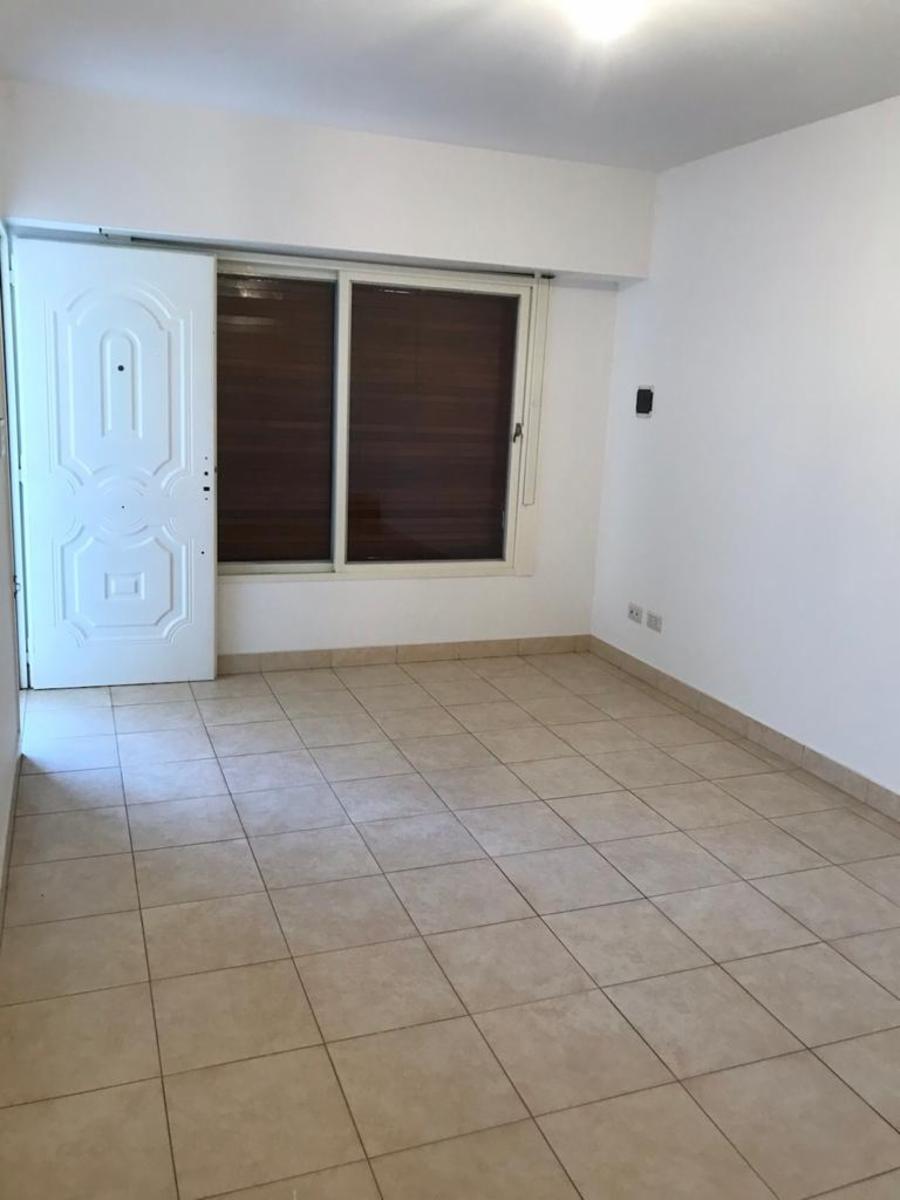 Cacique Catriel 435 · Morón — foto 12