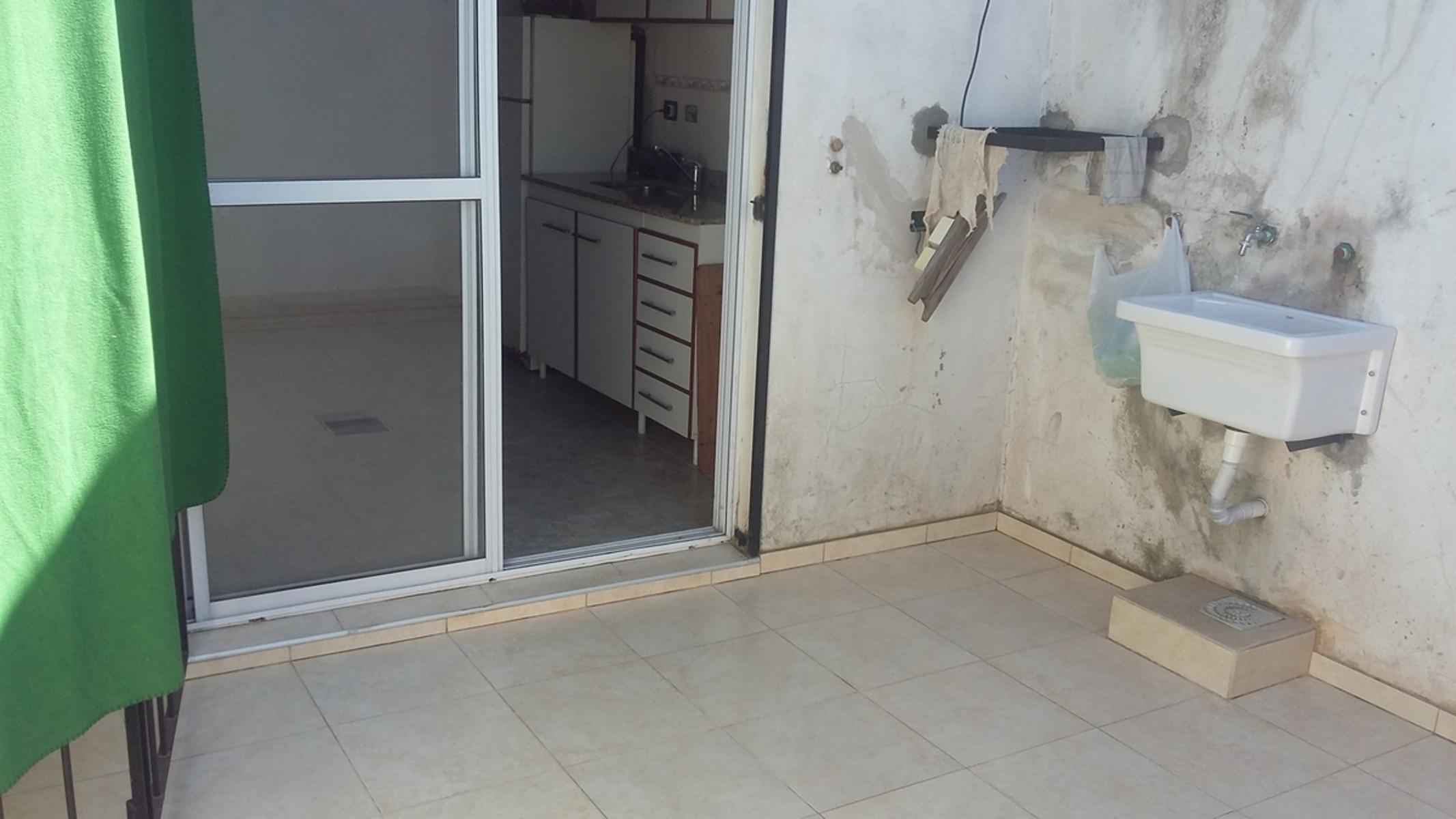 SANTA FE 735 · San Miguel — foto 13