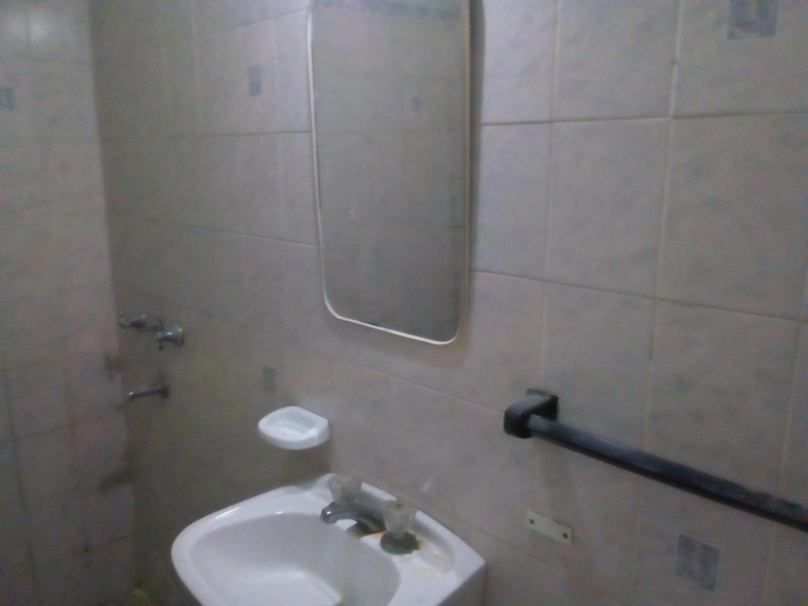 Avellaneda 2.290, Burzaco · Almirante Brown — foto 24