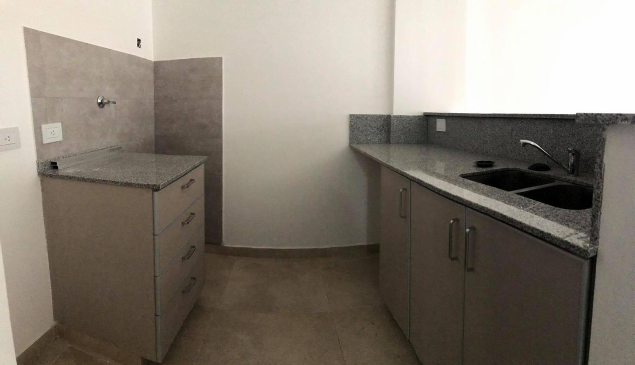 SARMIENTO 1800 · San Martín — foto 4