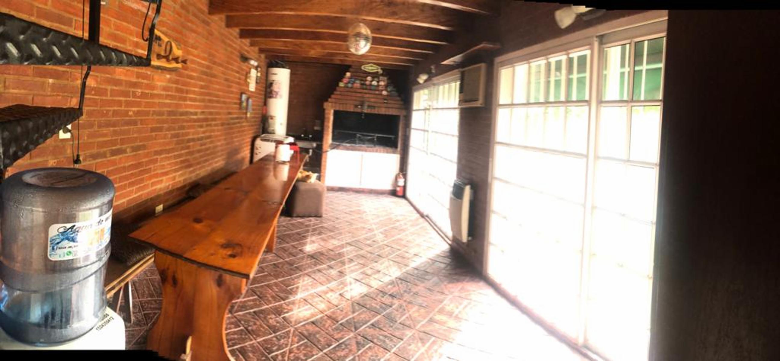 AVIADOR UDET AL 2200 · Tres De Febrero — foto 13