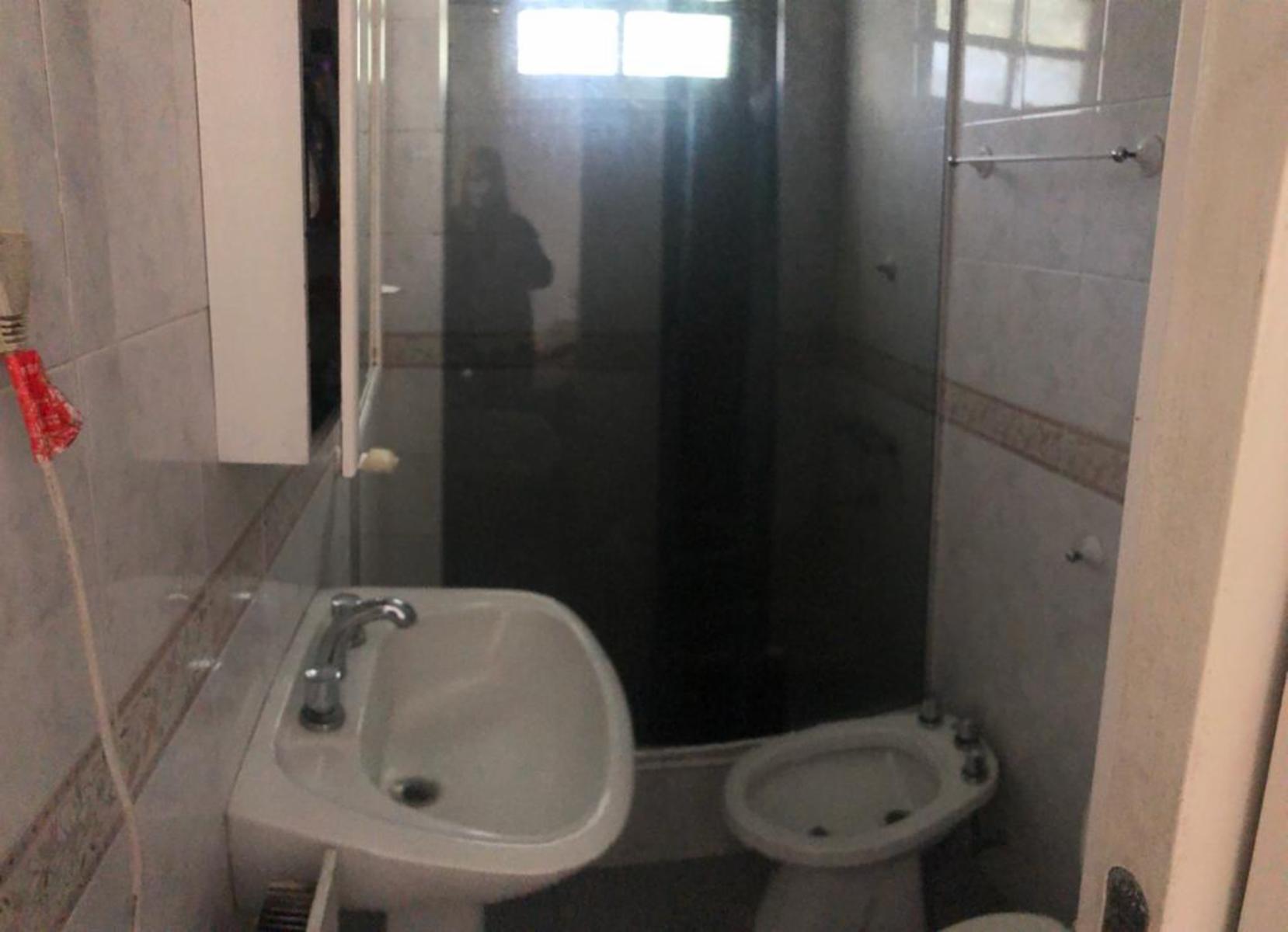 AVIADOR UDET AL 2200 · Tres De Febrero — foto 14