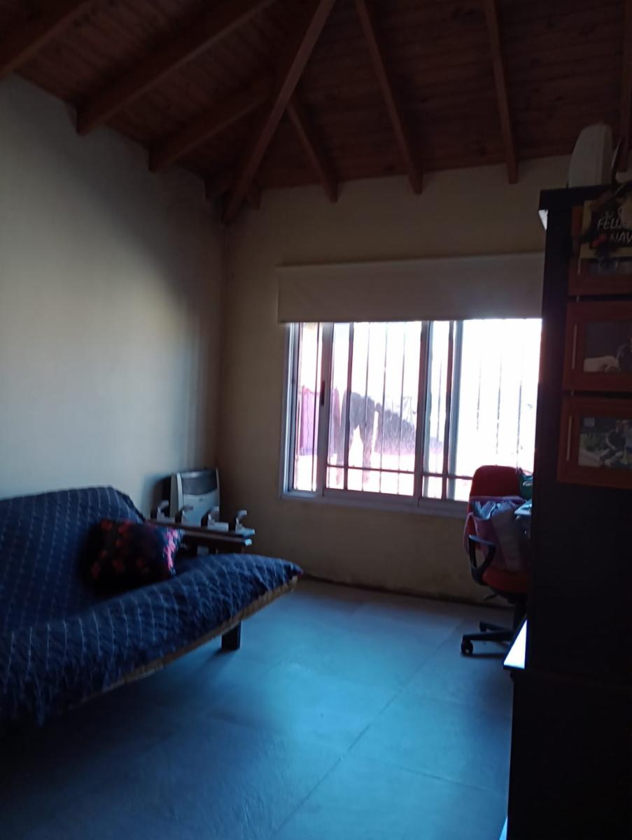 islas orcadas 1145 · Florencio Varela — foto 6