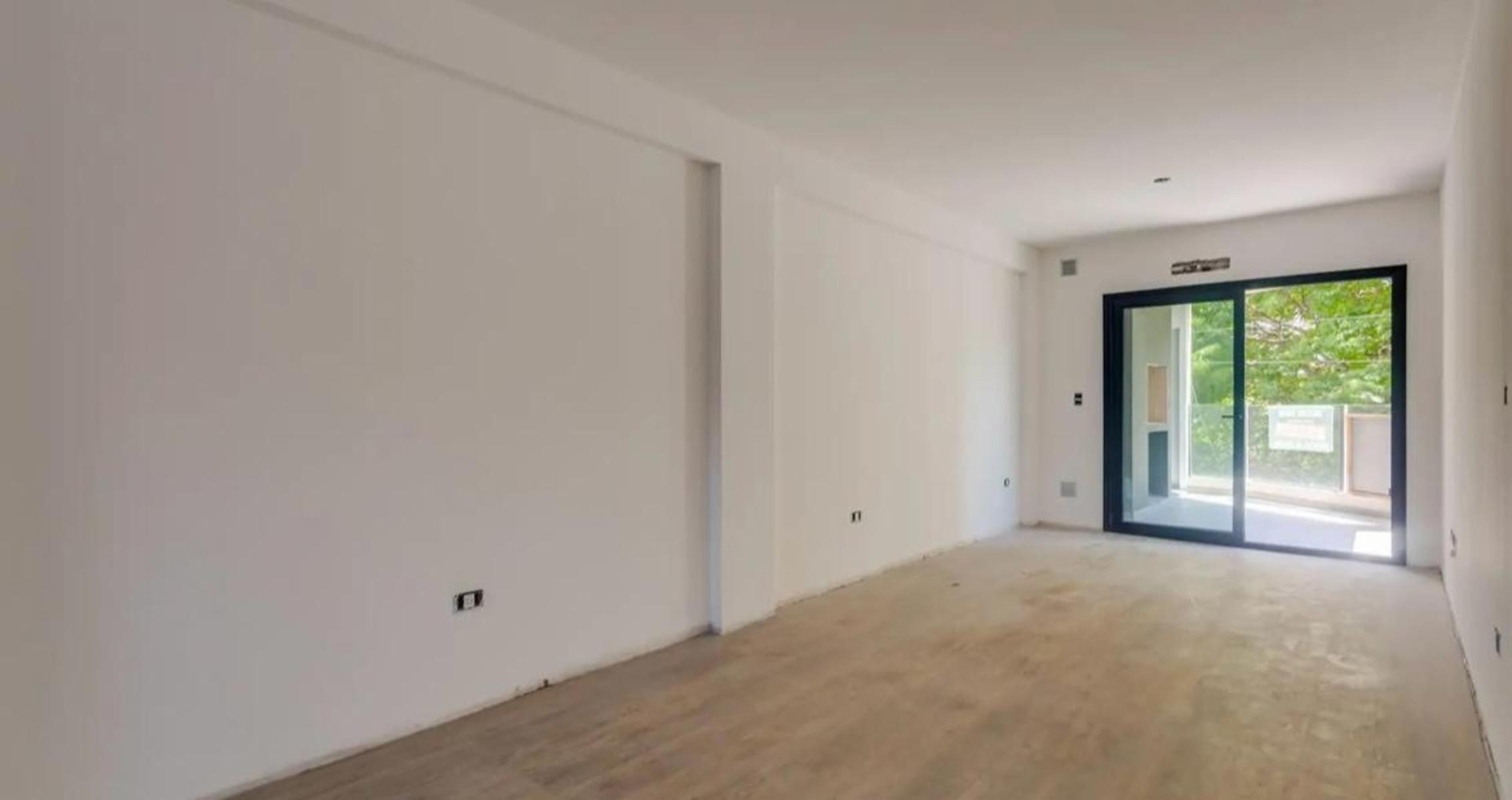 ramon falcon 5600 · Villa Luro — foto 16