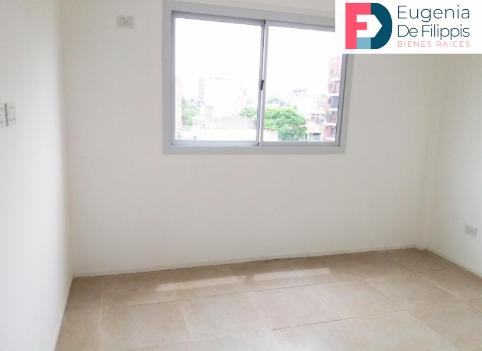 Carlos Pellegrini 1335 · Morón — foto 4