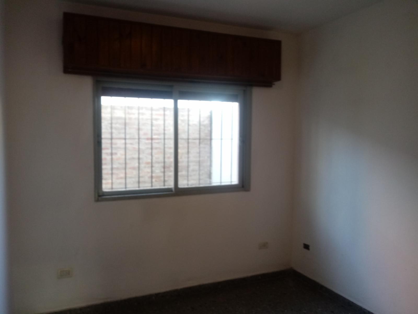 Pingles 4300 · San Martín — foto 3