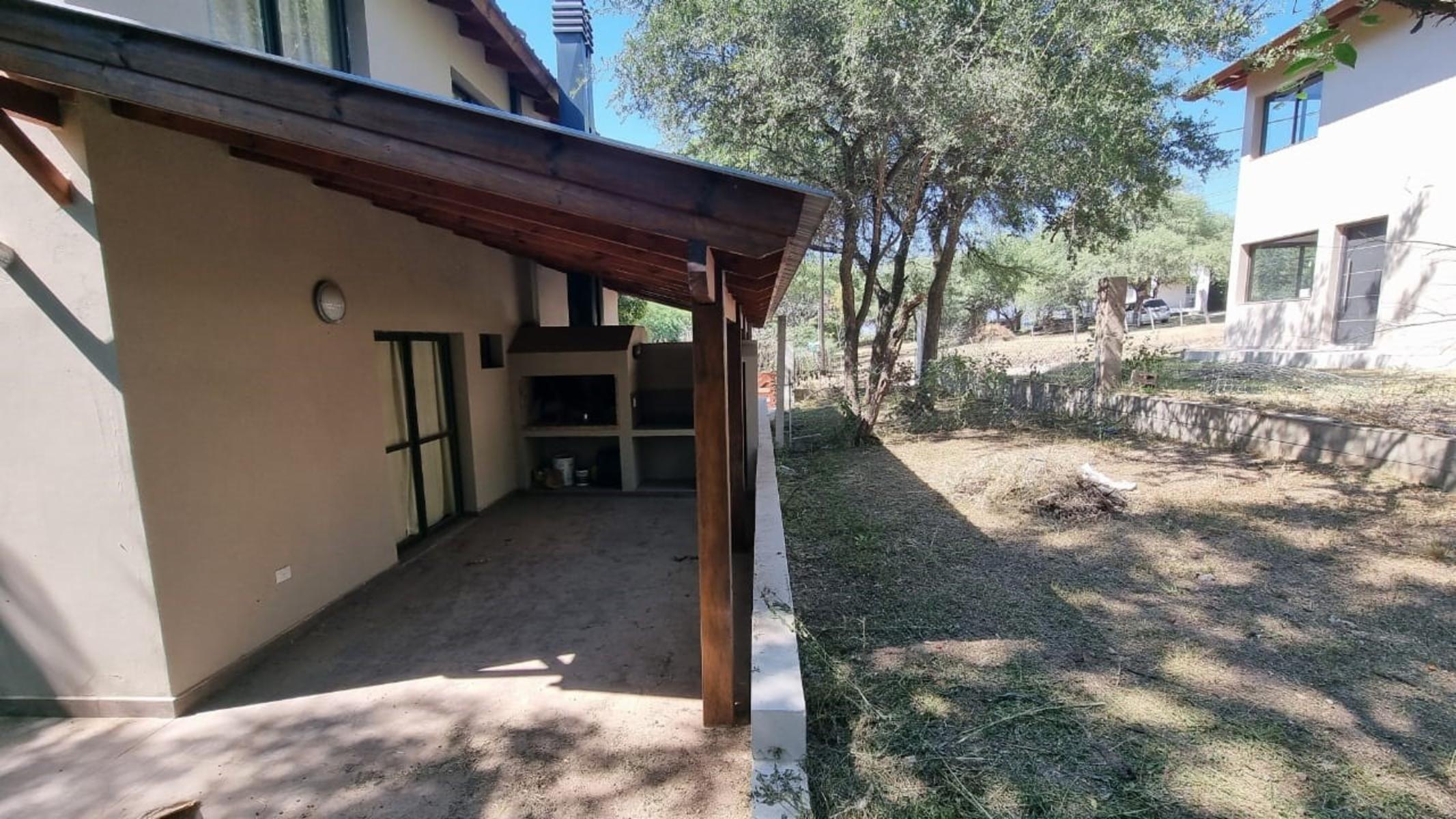 HÉCTOR PALACIOS- BARRIO 4 HORIZONTES · Calamuchita — foto 3