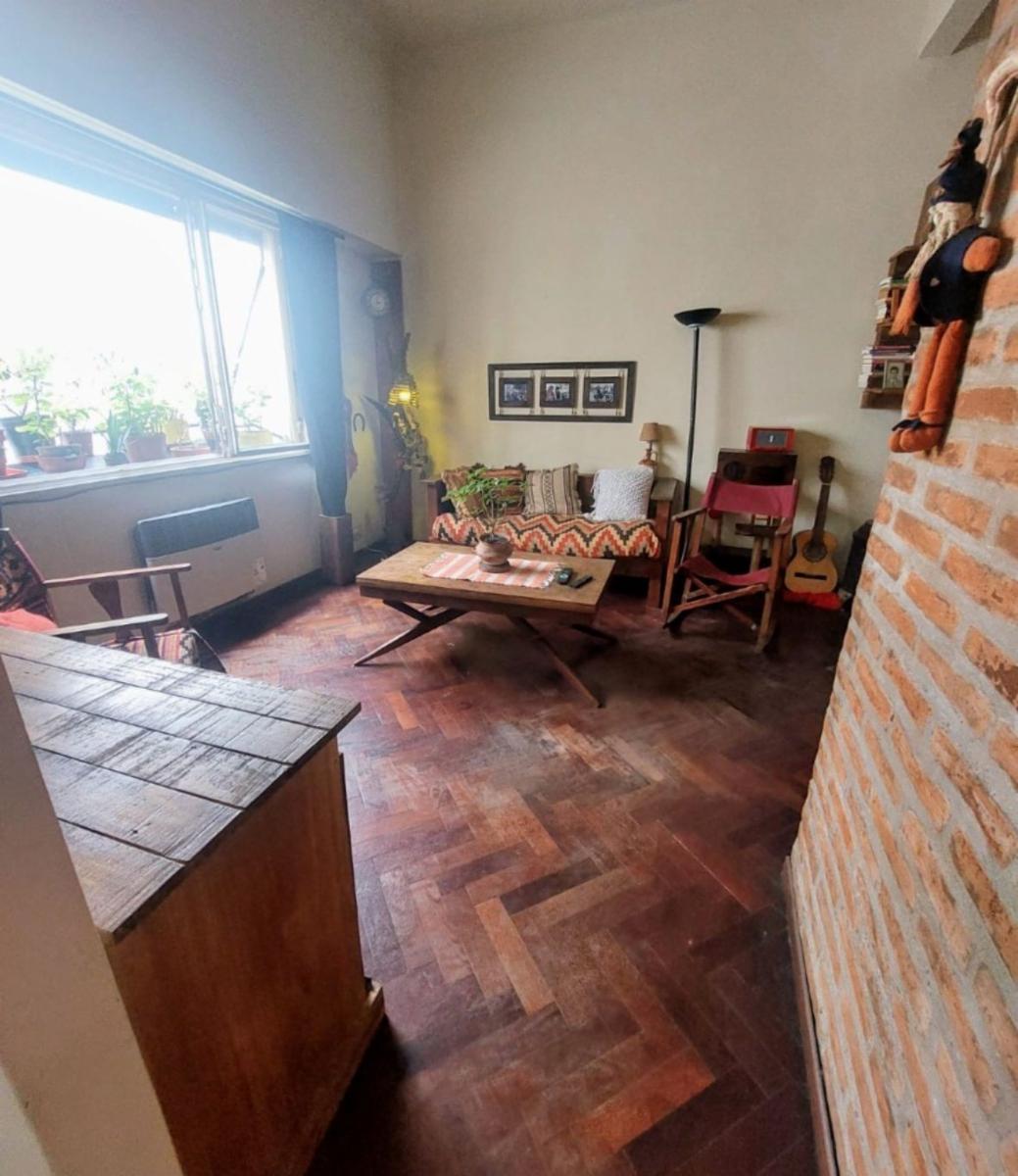 Avenida Caseros 3000 · Parque Patricios — foto 3