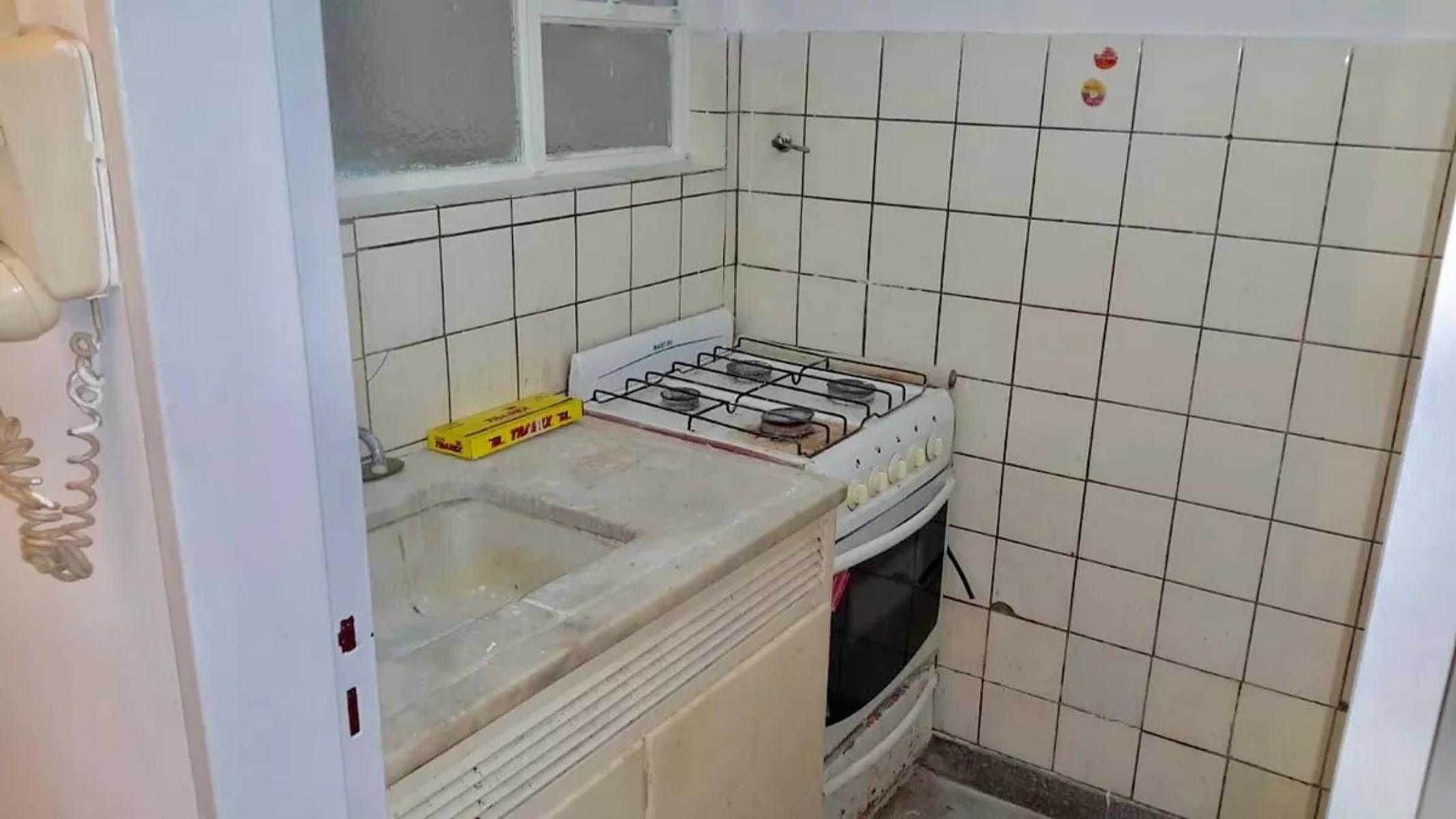 CASTELLI 36 · Balvanera — foto 4