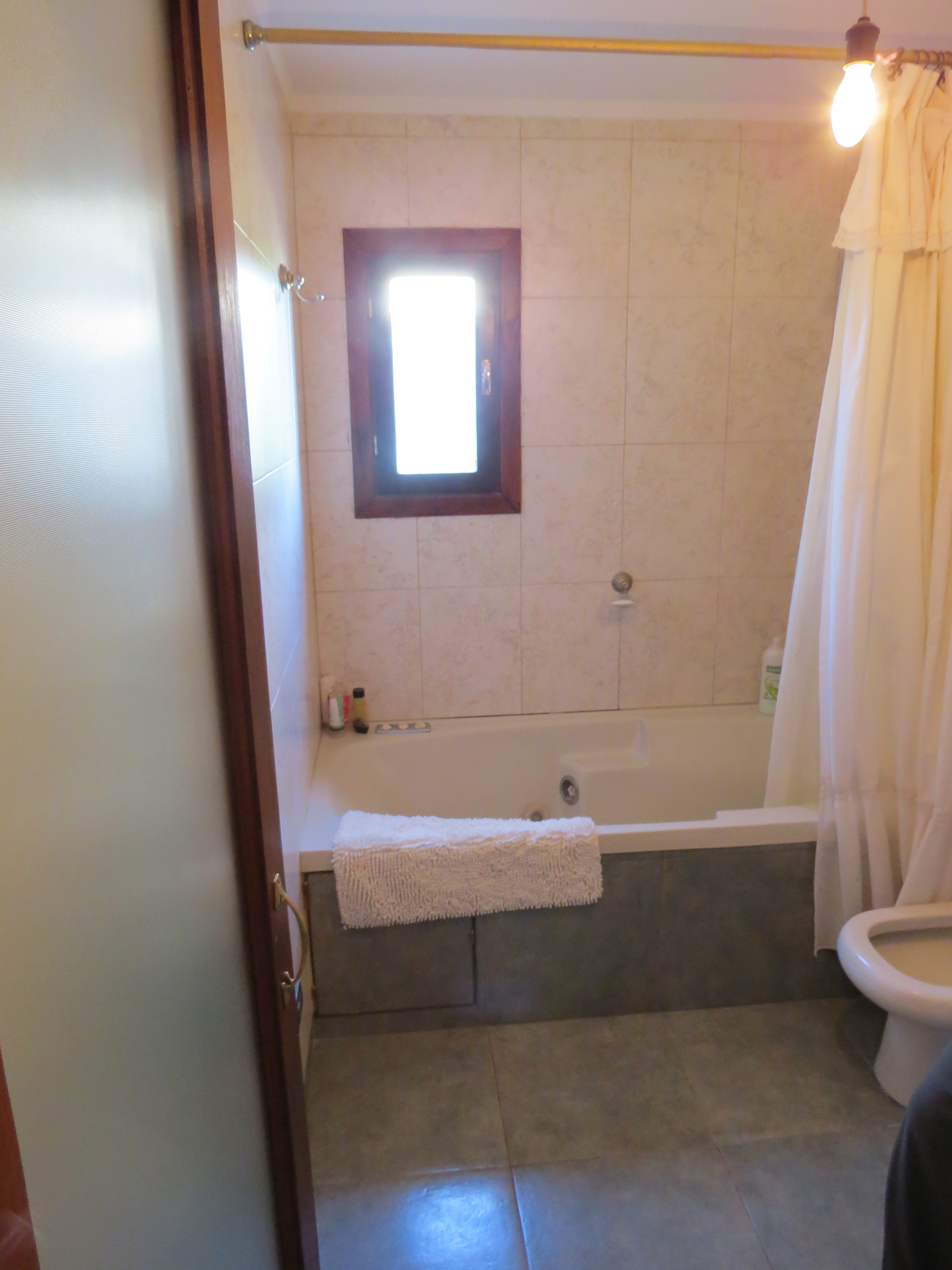 VENDO EXCEPCIONAL CASA ( CALLE 54 Y 75) ZONA TOLEDO NECOCHEA · Necochea — foto 21
