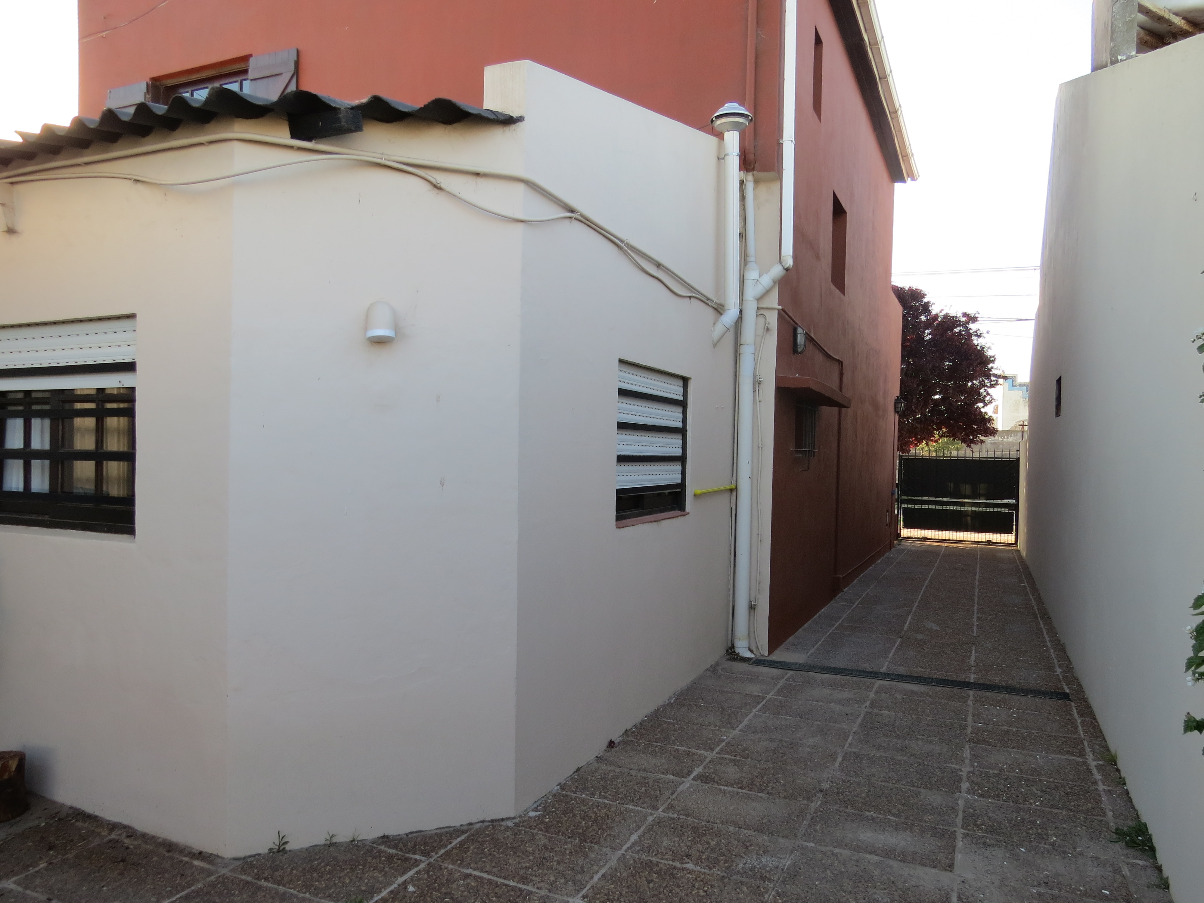 VENDO EXCEPCIONAL CASA ( CALLE 54 Y 75) ZONA TOLEDO NECOCHEA · Necochea — foto 45