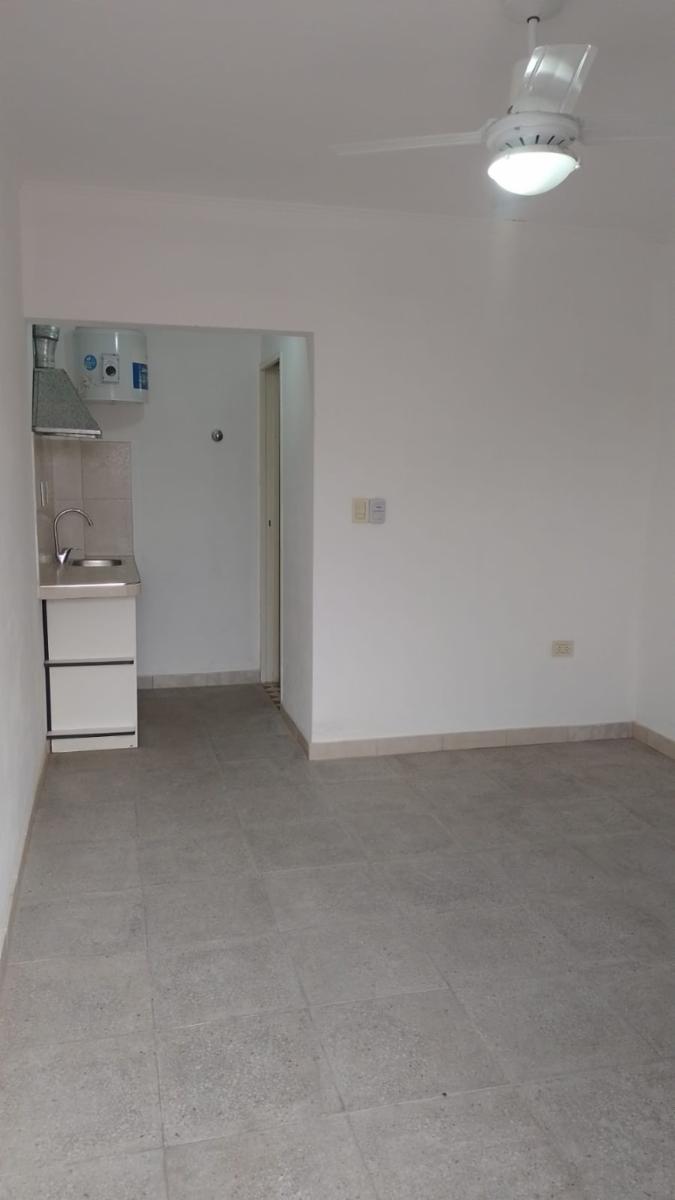 MAZA 2500 · Morón — foto 17