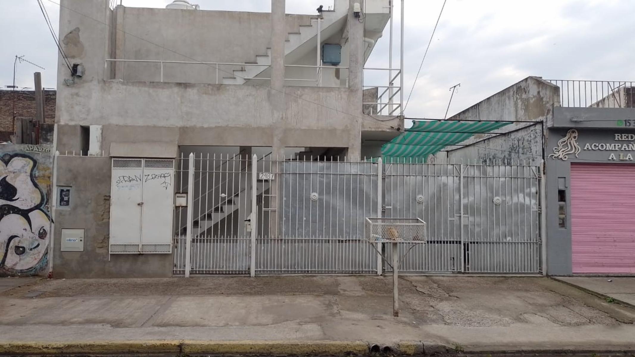 MAZA 2500 · Morón — foto 24