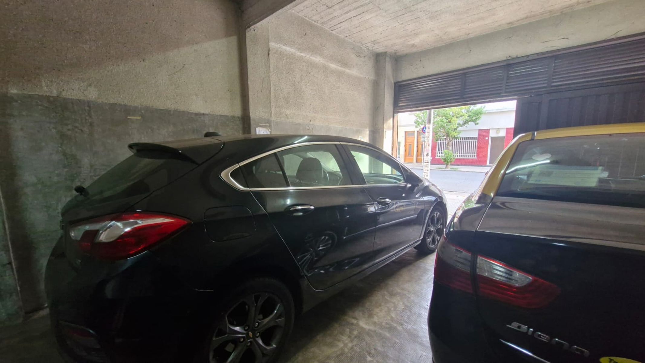 VENTA . Cochera en Planta Baja - Excelente ubicación en Villa Crespo