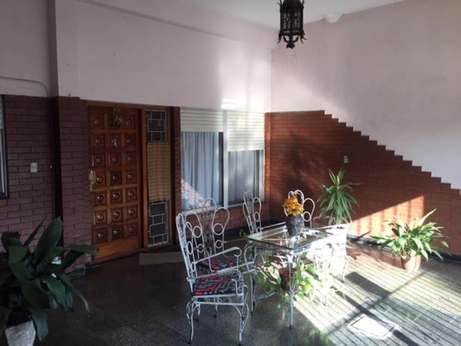 Gral Juan Jose Viamonte 2629 · Lanús — foto 8