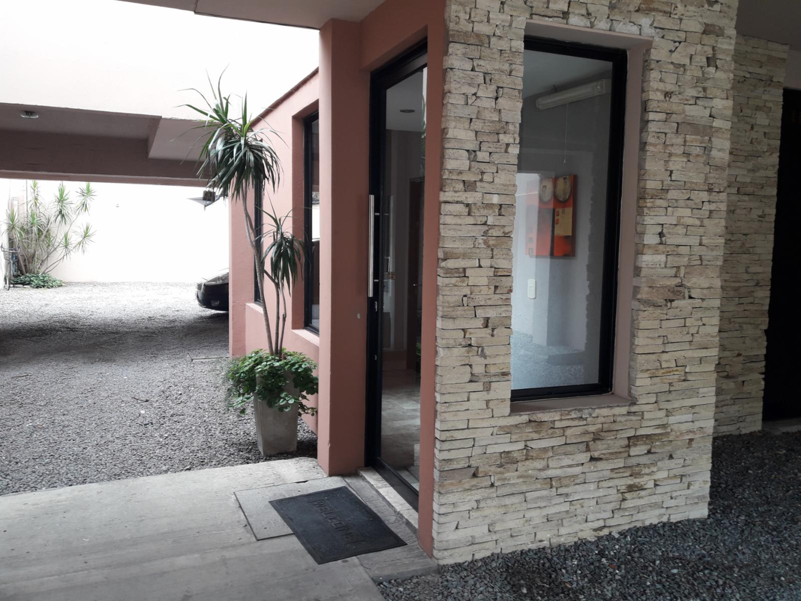 Castelli 83 · Morón — foto 5