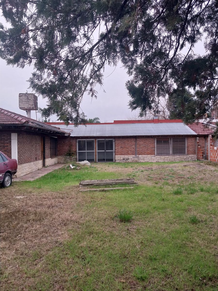 GRAL FRUCTUOSO RIVERA 935 · Ituzaingó — foto 4