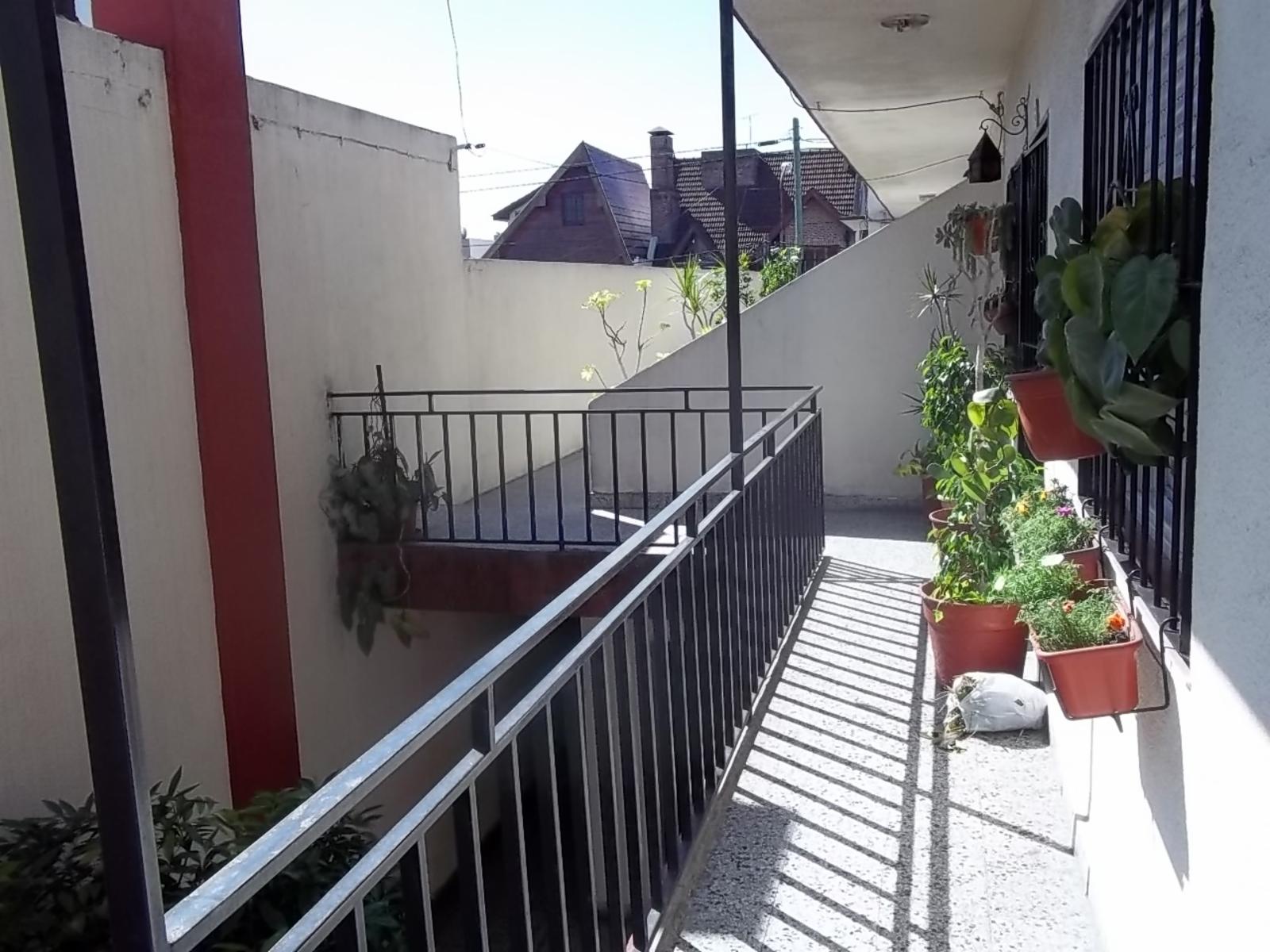 LAZCANO 100 · La Matanza — foto 8