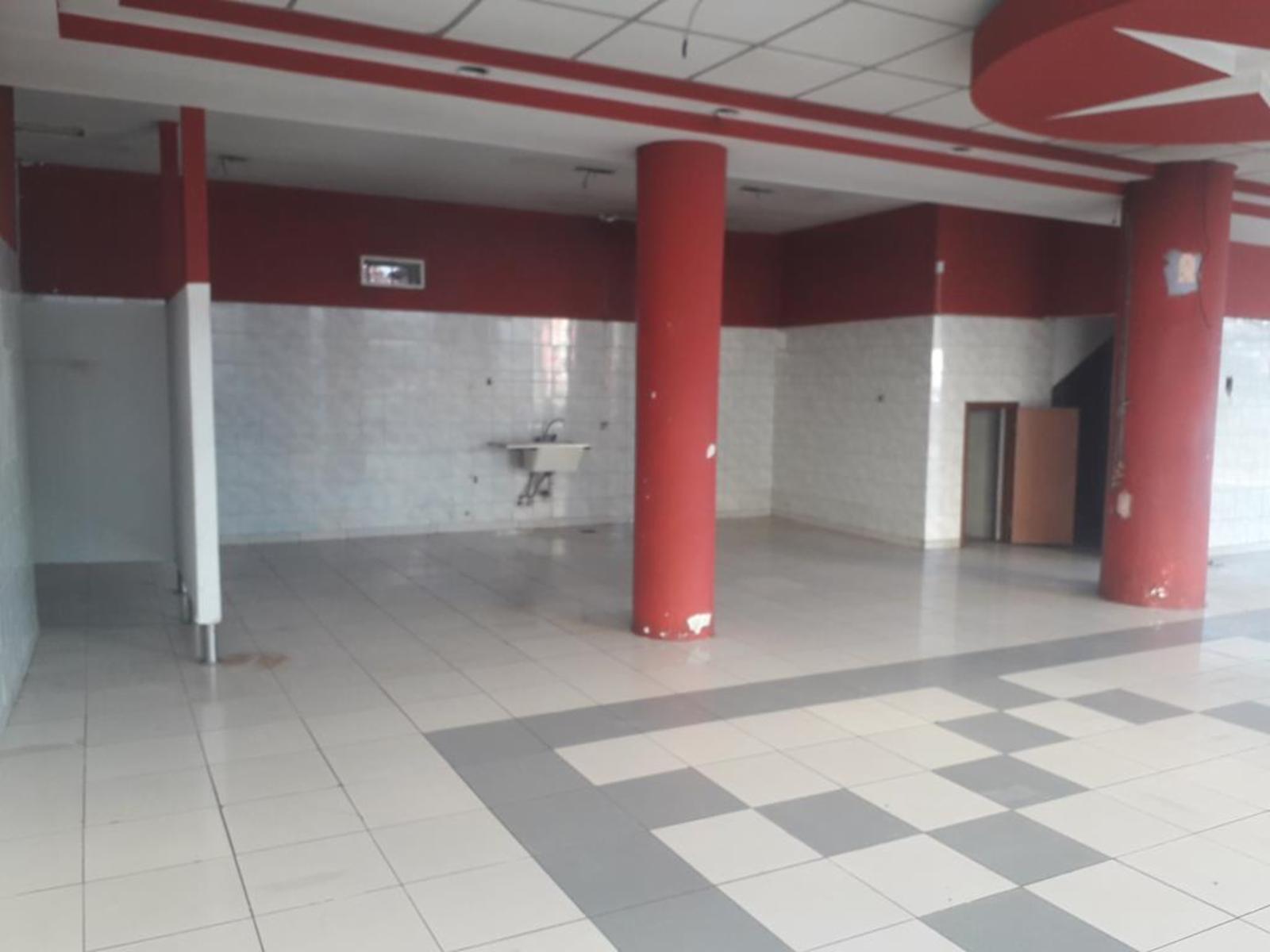 SE VENDE EXCEPCIONAL LOCAL COMERCIAL DE 160M (AV.CROVARA 2300) TABLADA