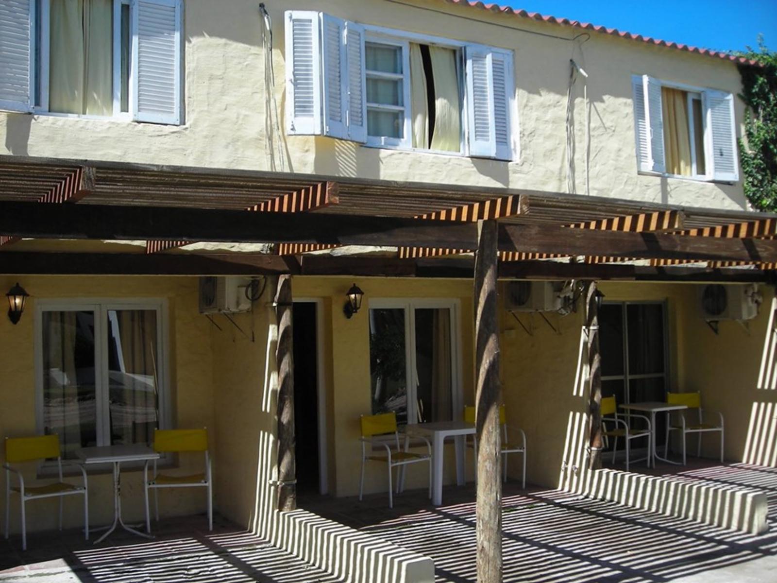 COMPLEJO DE 3 DEPARTAMENTOS EN DUPLEX A METROS DEL MAR