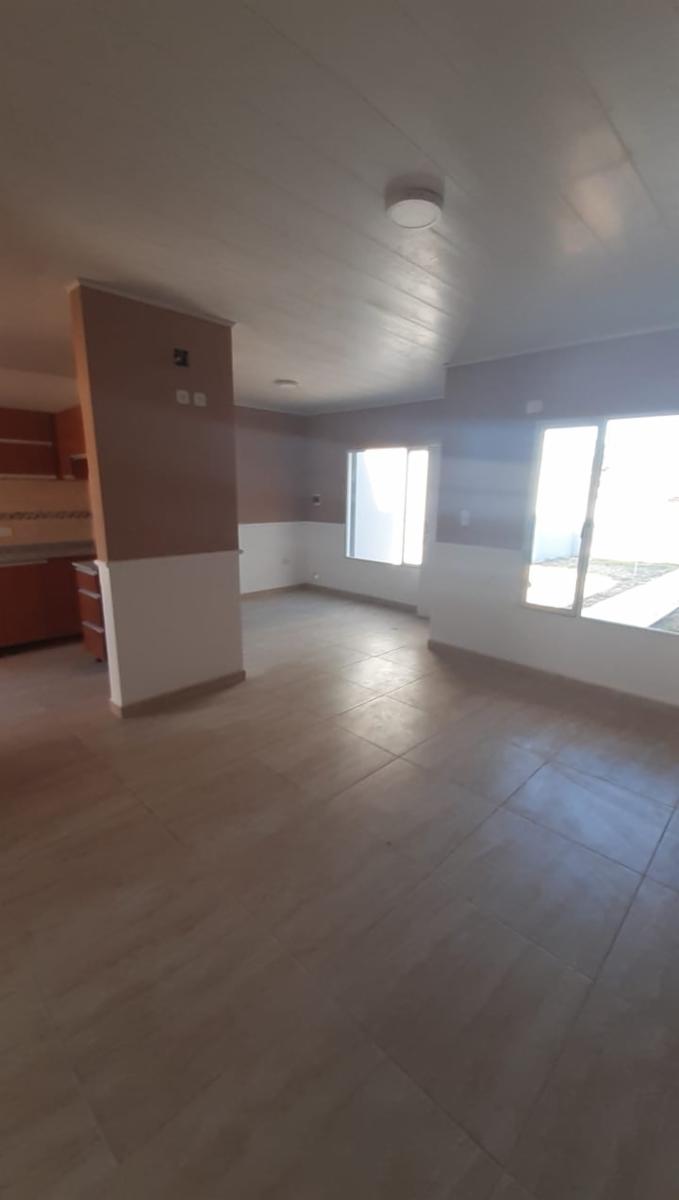 SE VENDE CASA A ESTRENAR DE 2 DORMITORIOS EN VILLA LIBERTADOR SAN MARTIN. · Diamante — foto 4