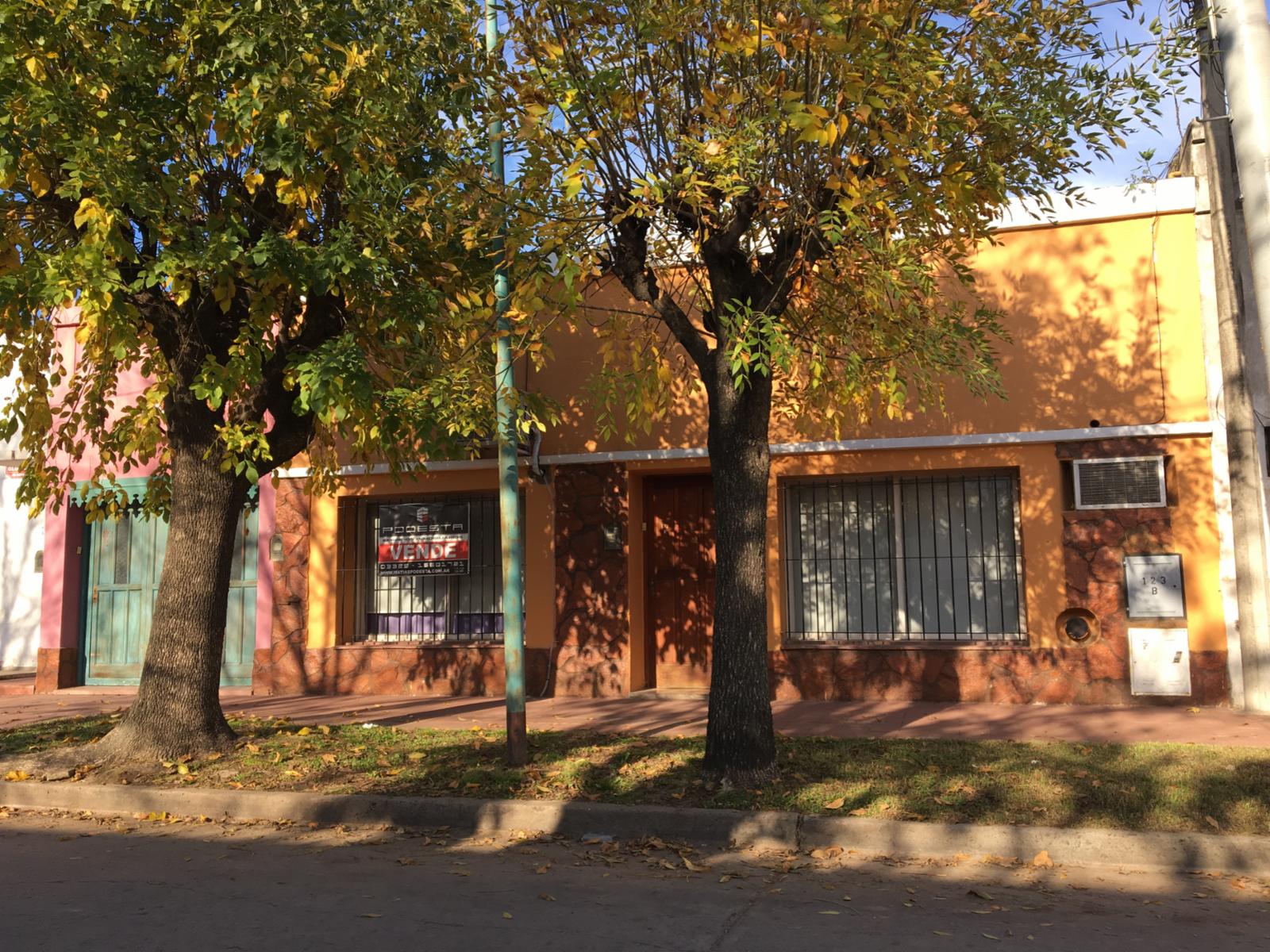 CASA EN VENTA  - COLOMBRES 123  - BARADERO - BUENOS AIRES
