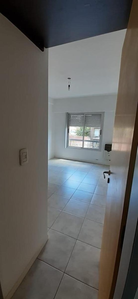 Bayardi 2552 · Morón — foto 11