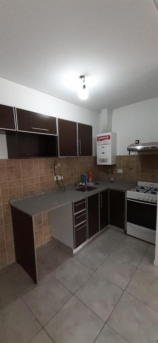 Bayardi 2552 · Morón — foto 5